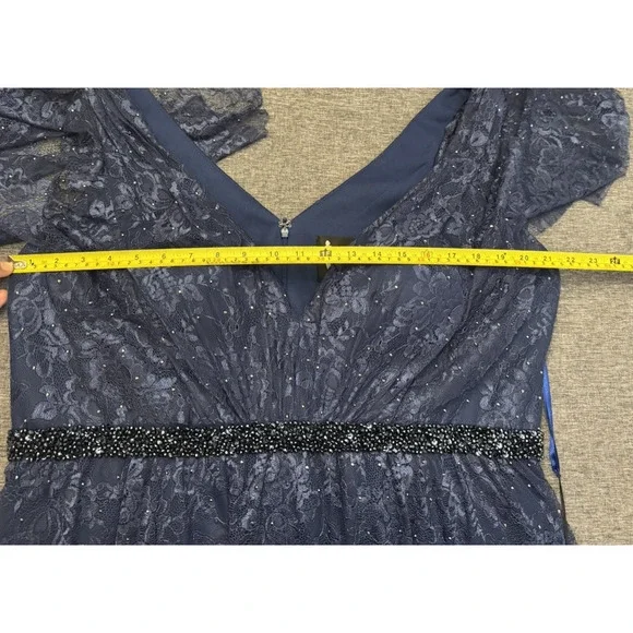 MAC DUGGAL Lace Gown Flutter Sleeve A-Line Dress Midnight Blue Size 18W NWT - Picture 5 of 9